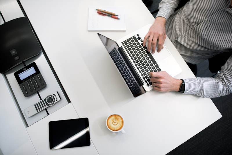 Zugangscode am Laptop verwalten und an Kunden verteilen